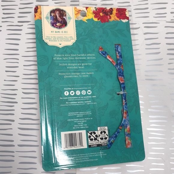 The Pioneer Woman Blue Light Glasses with Red Case - Picture 4 of 5